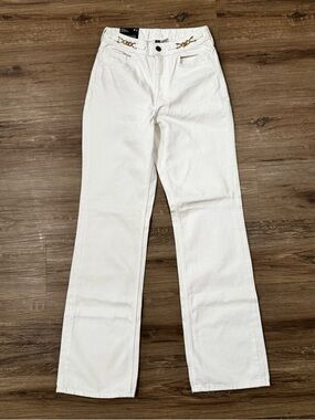 H&M White Wide-Leg Jeans with Chain Accent